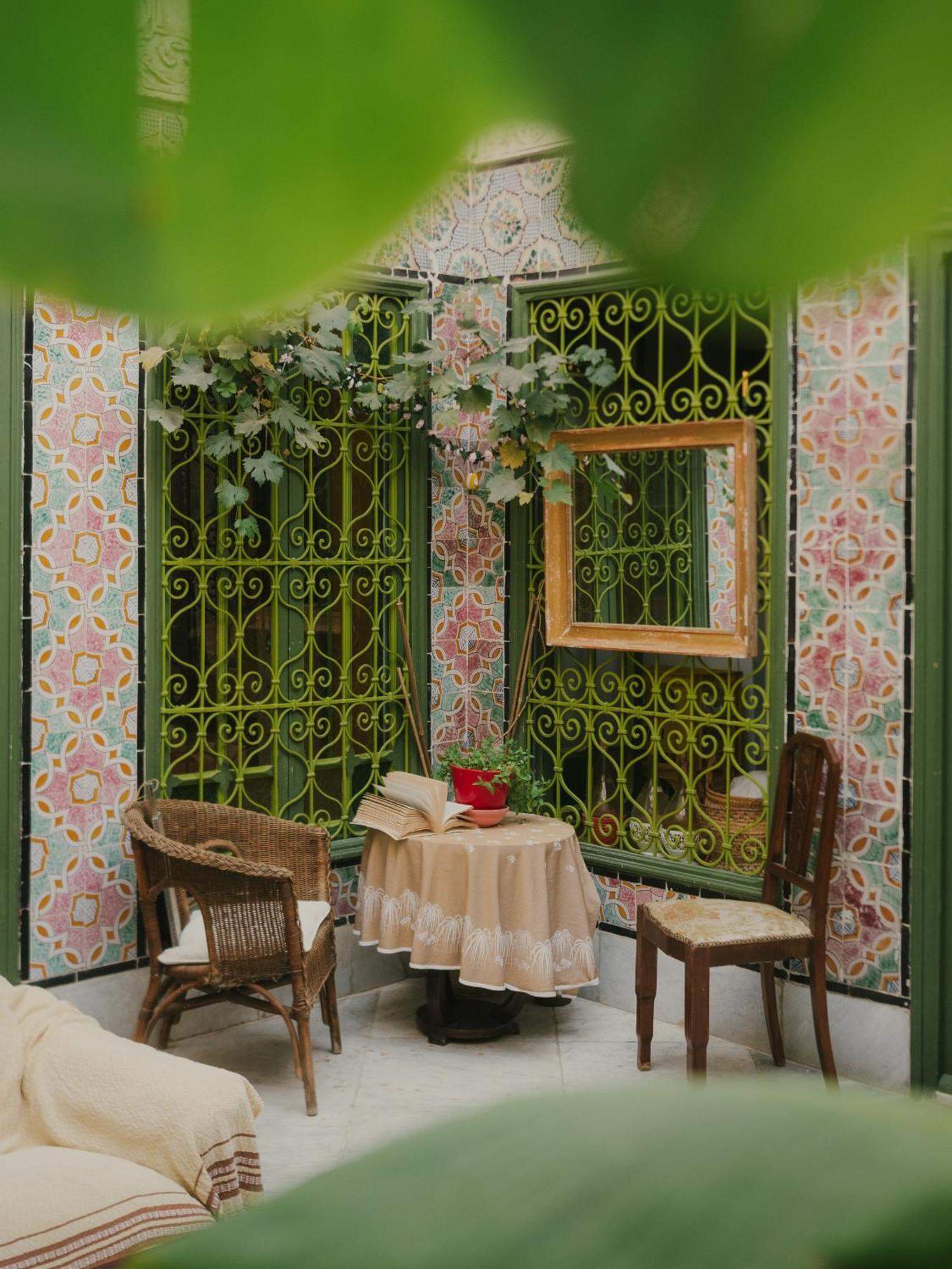 La Chambre Bleue Tunis Bagian luar foto